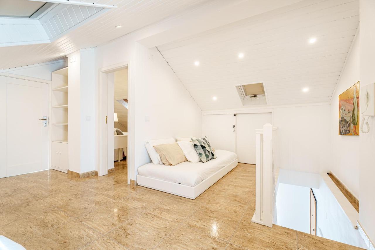 Charming Nazare Apartment-1 Minute To The Beach エクステリア 写真