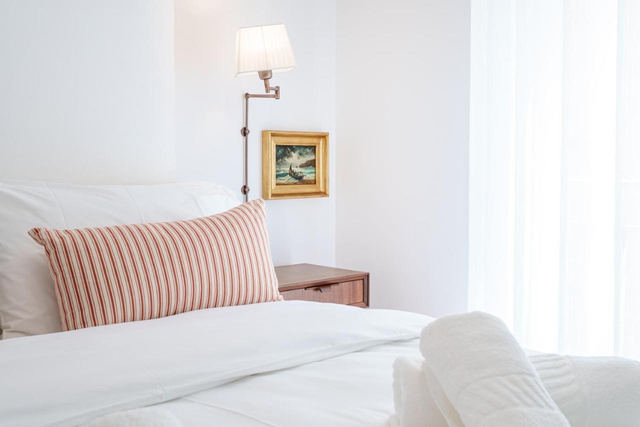 Charming Nazare Apartment-1 Minute To The Beach エクステリア 写真