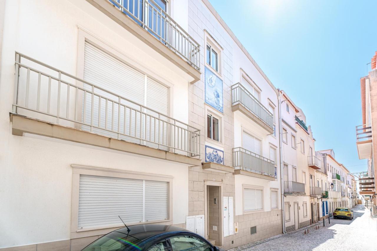 Charming Nazare Apartment-1 Minute To The Beach エクステリア 写真